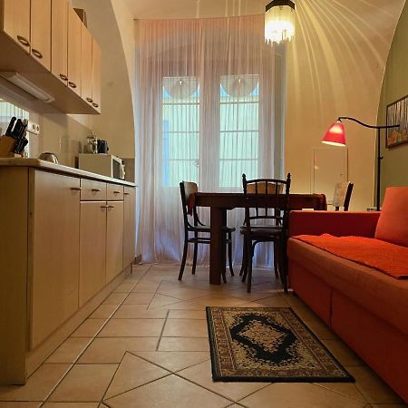 Mala Strana Apartment 1 Prag Exteriör bild